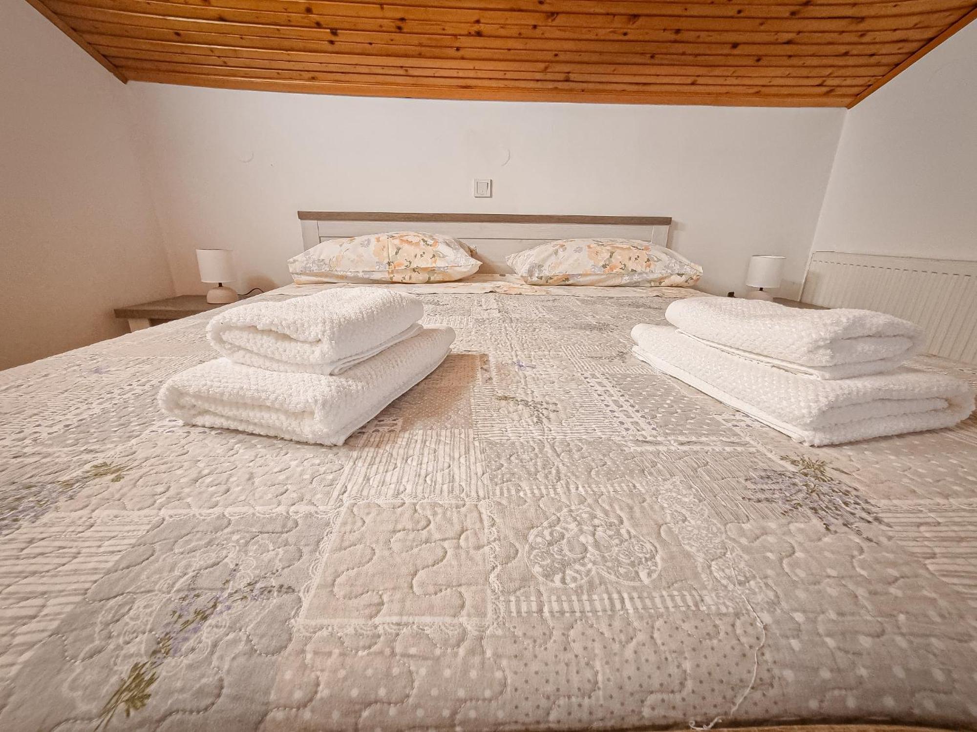 Apartments Marija Nada Малинська Екстер'єр фото